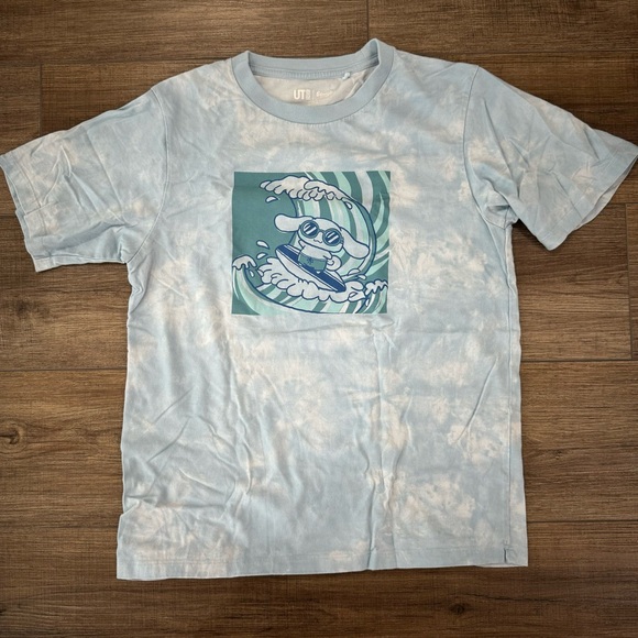 Uniqlo Sanrio Cinnamoroll T-Shirt - Picture 2 of 3